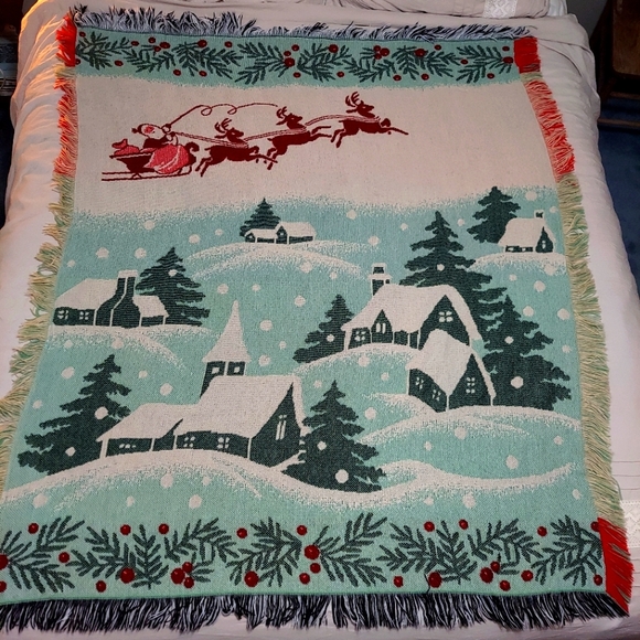 Reversible Vintage Woven Fringed Holiday Tapestry Sofa Blanket Throw - Picture 2 of 10